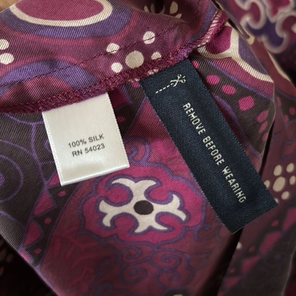 NWOT Banana Republic 100% Silk Shift Dress Beaded Button Up Back Burgundy Mod - Picture 13 of 14